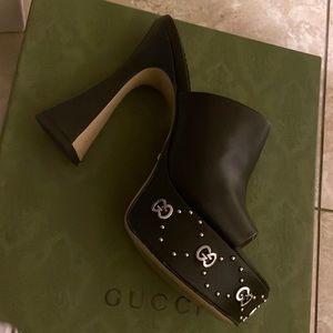 Brand new Gucci sandals